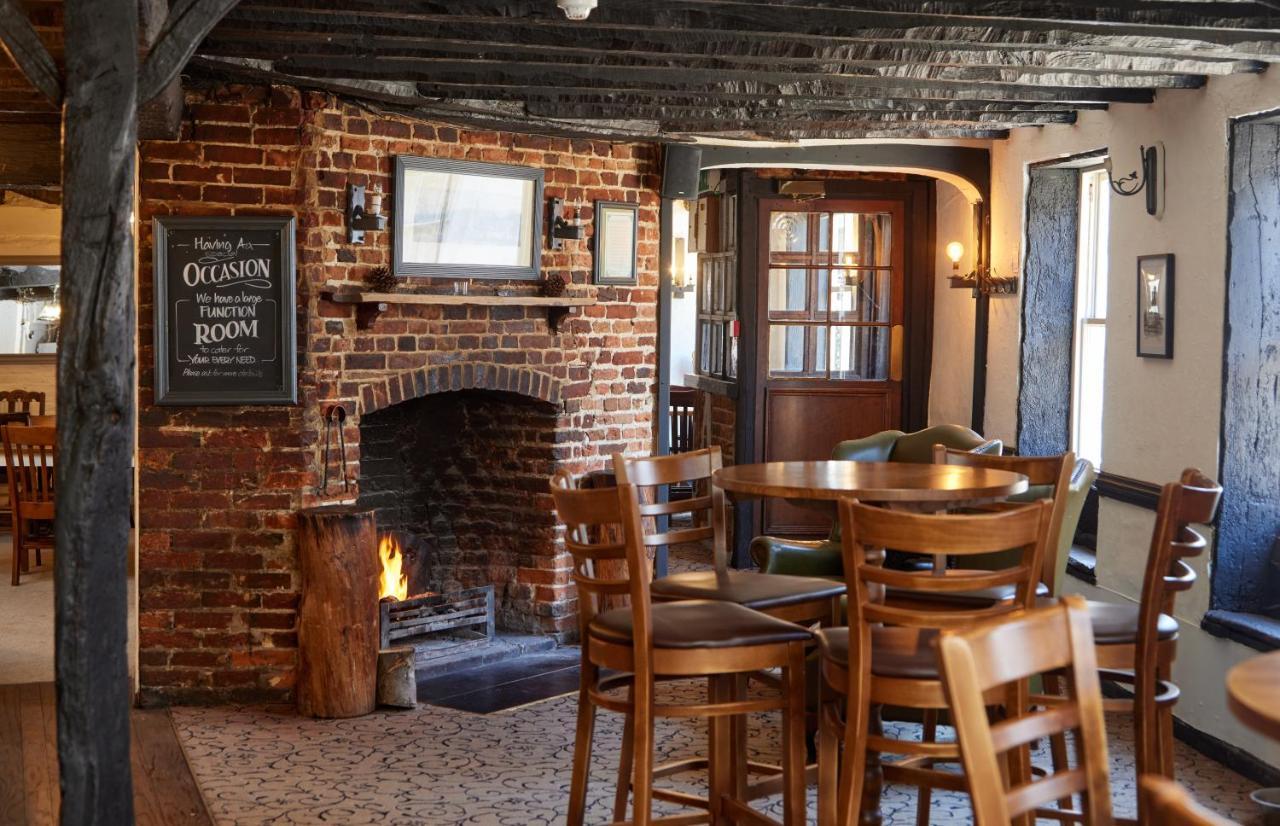 Bear Hotel By Greene King Inns Havant Exterior photo